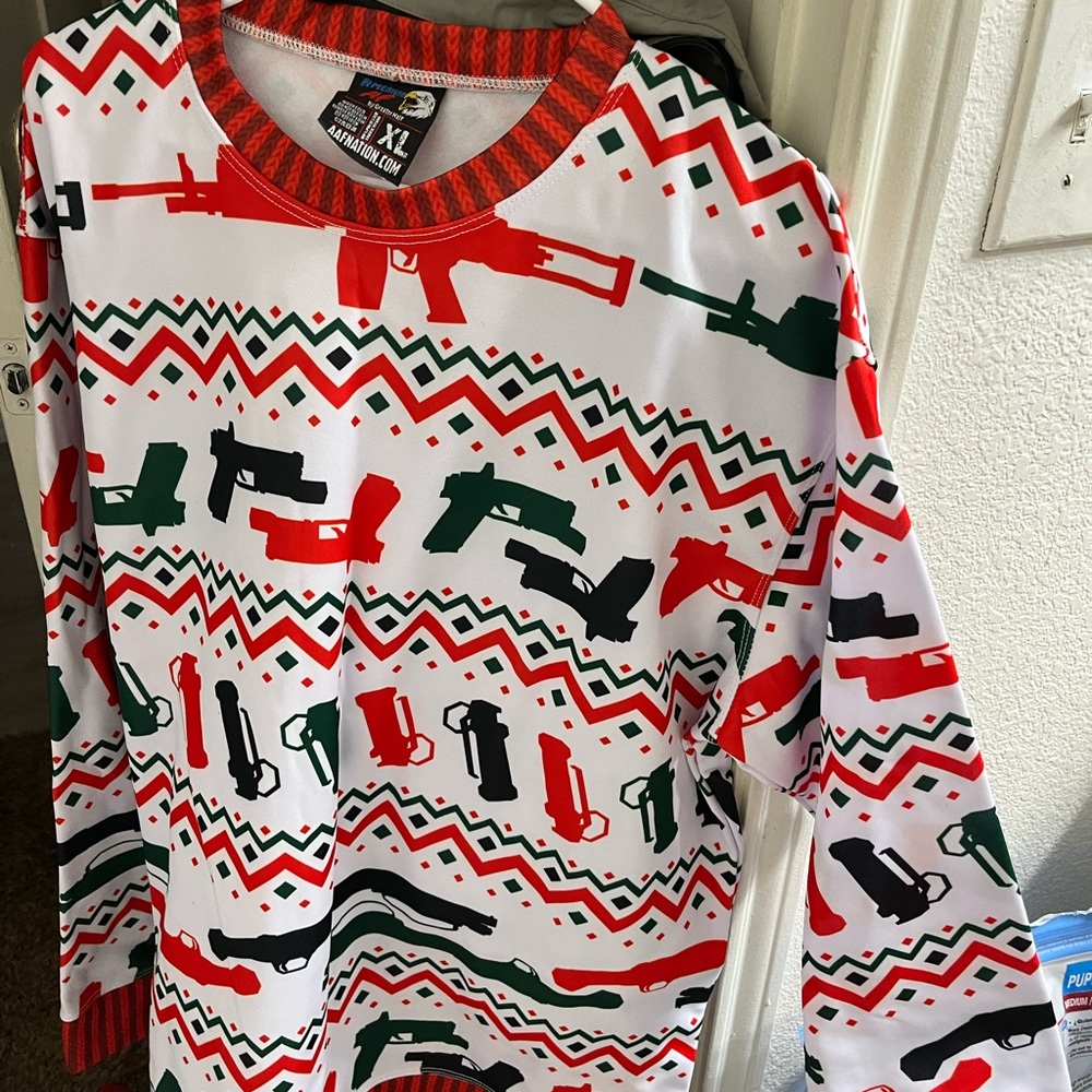 Gag Christmas Sweater for the gun nuts.